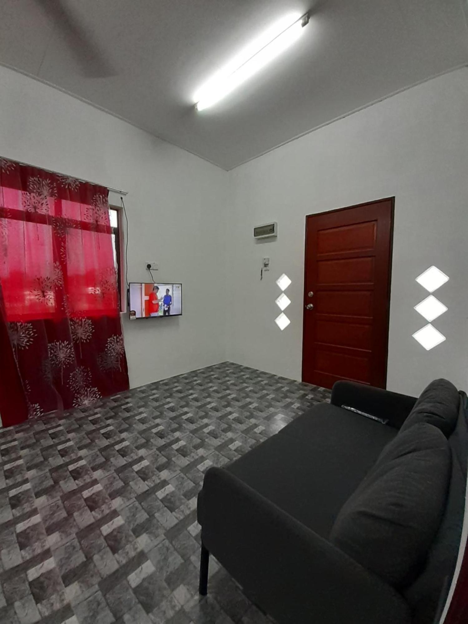 Homestay Idaman B B With 2 Room Aircond 2 Quen Bed And Not Sharing Room -Privacy Kuala Terengganu Exterior photo